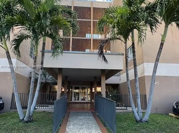 4680 W 13th Ln APT 417, Hialeah, FL 33012