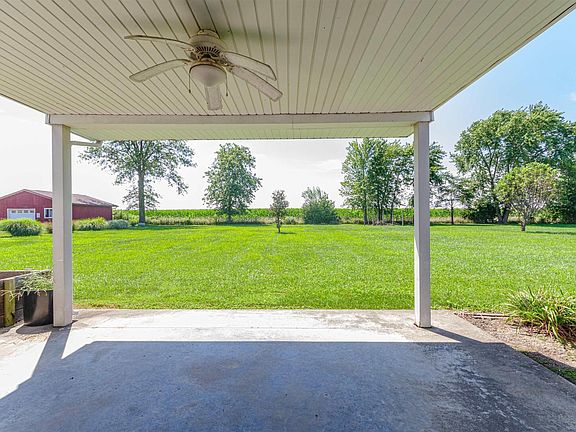 3rd image of 111 Hawthorn Estates Rd