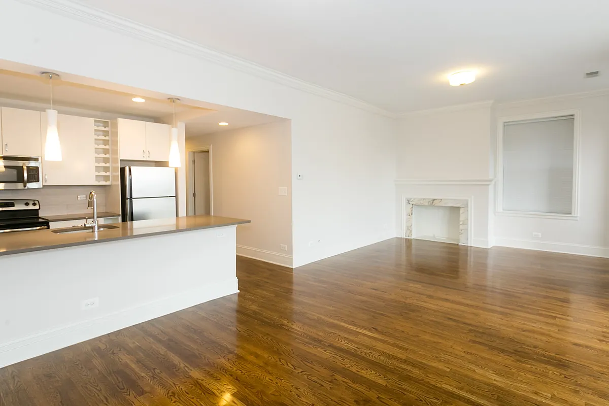 Dining/Living room - Paramour
