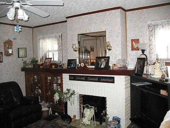 3rd image of 1616 Suman Ave