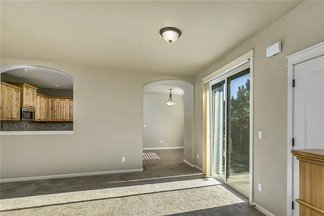 Spacious home with bonus room in NE Bend! — Photo 3