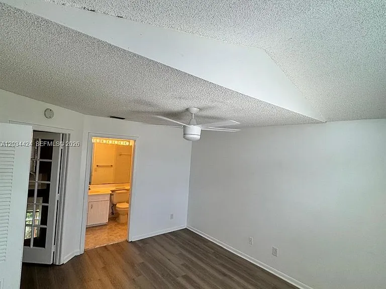 911 Coral Club Dr #911 — Photo 3