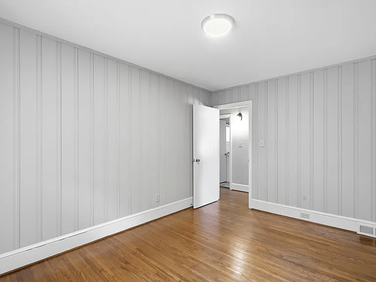 1230 Roanoke Ave — Photo 39