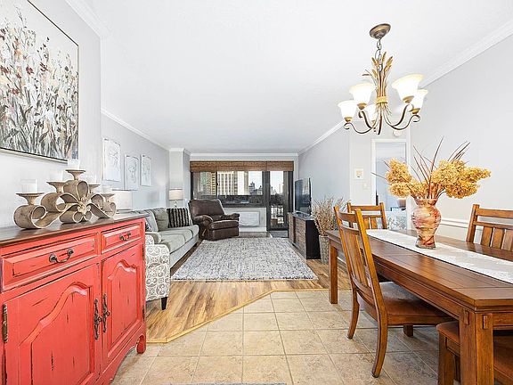3rd image of 333 Pearl St APT 18H