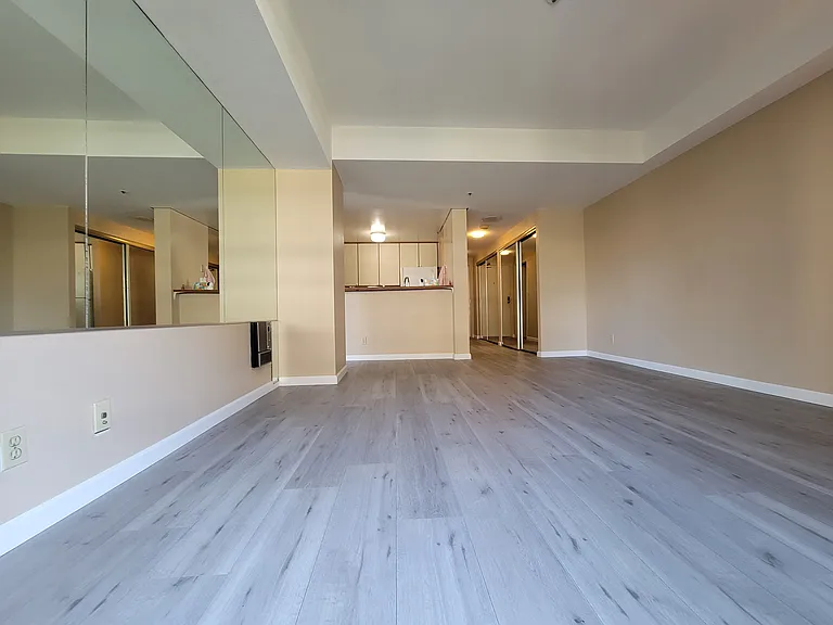 601 Van Ness Ave #211 — Photo 9