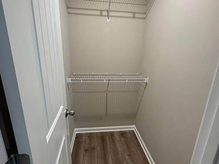 209 Mountaindale Dr — Photo 14