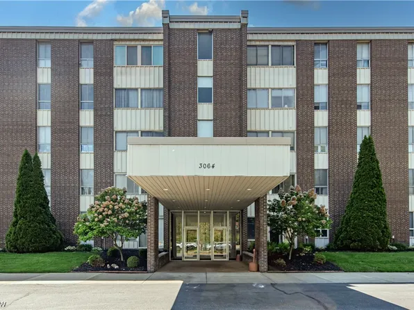 3064 Kent Rd APT 309A, Stow, OH 44224
