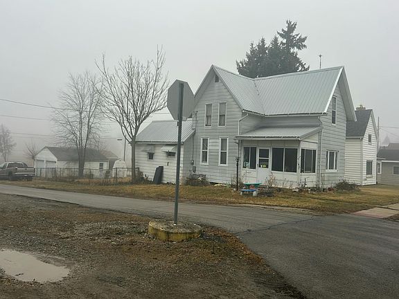 3rd image of 139 Main St