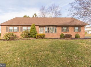 651 Lexington Rd, Warminster, PA 18974