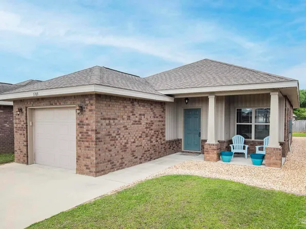 5789 Corkscrew Ct, Pace, FL 32571