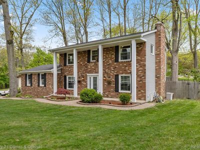 4400 Highfield Rd, Waterford, MI, 48329