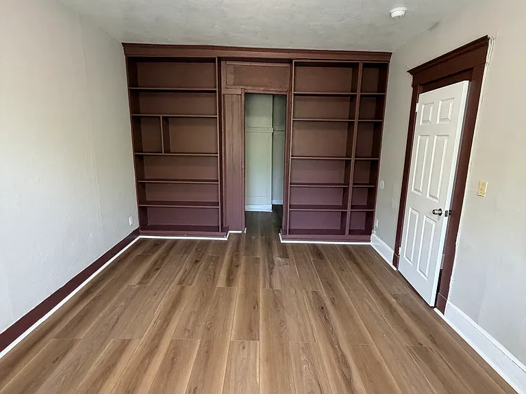 401 Sherman Ave #6 — Photo 12