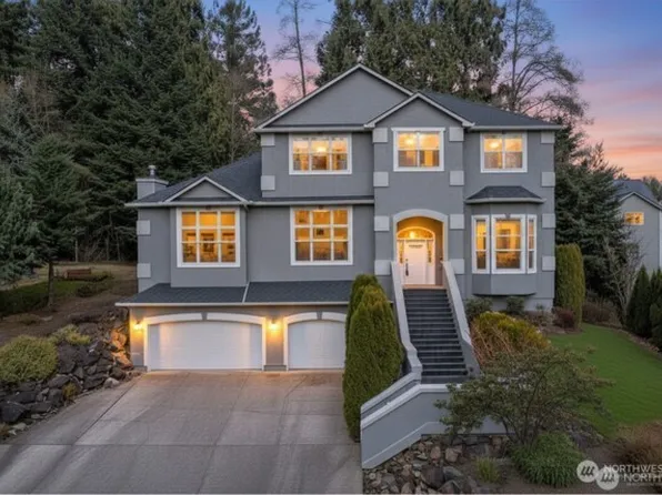 250 W St James Place, Longview, WA 98632