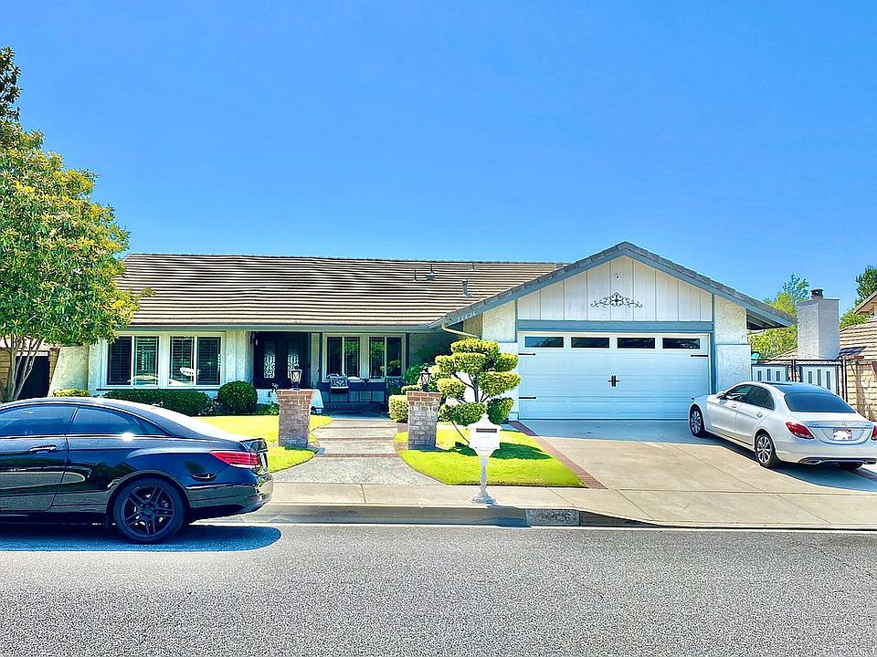 1st image of 24426 Vista Hills Dr