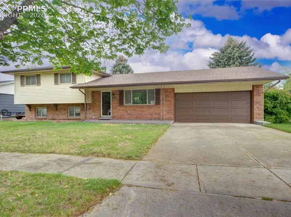 1126 Moffat Cir, Colorado Springs, CO 80915