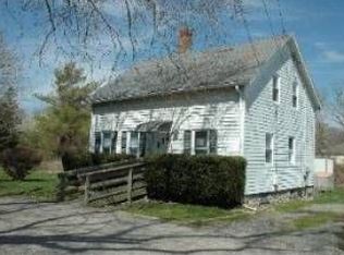 37A Continental St, Narragansett, RI 02882