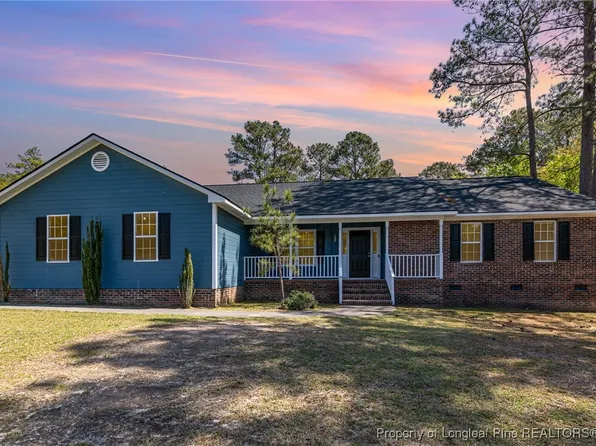 100 Wilshire Ln, Raeford, NC 28376