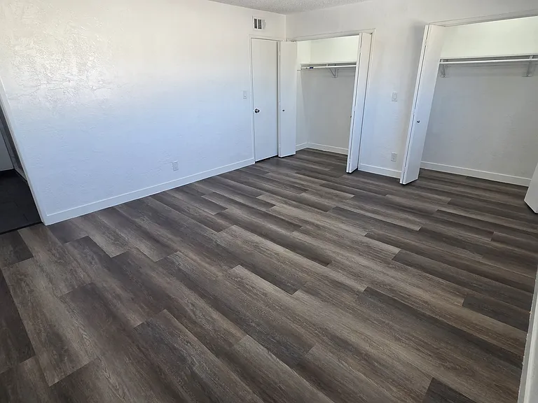 25832 Cypress St — Photo 9