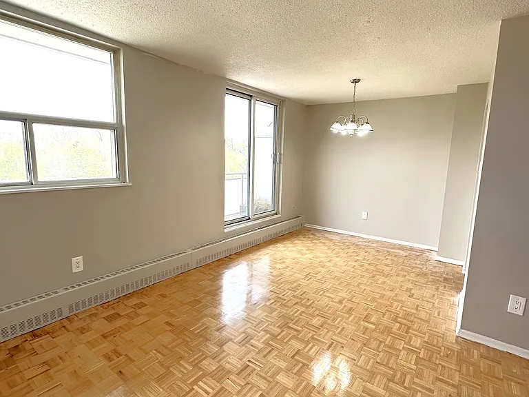 115 John St #404 — Photo 3