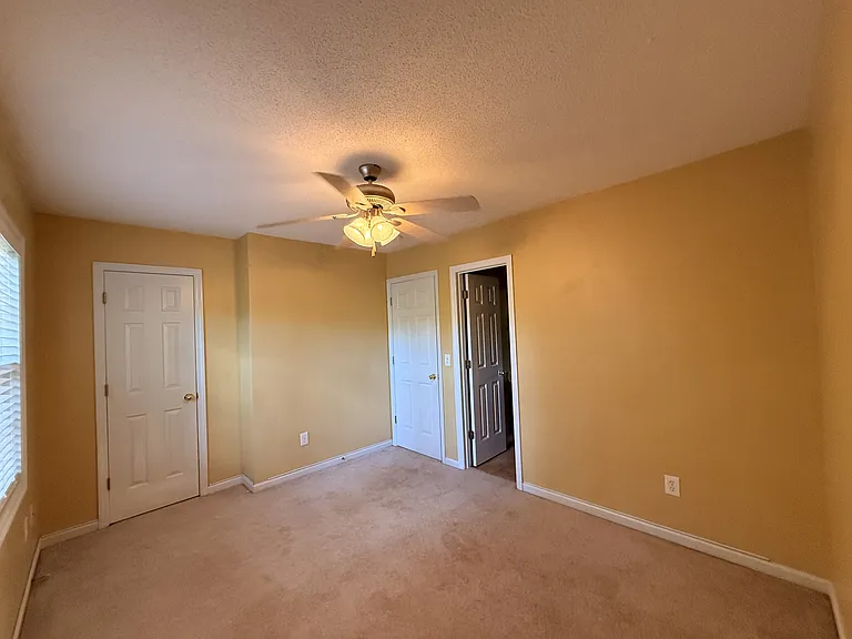 131 Cornerstone Pl — Photo 7