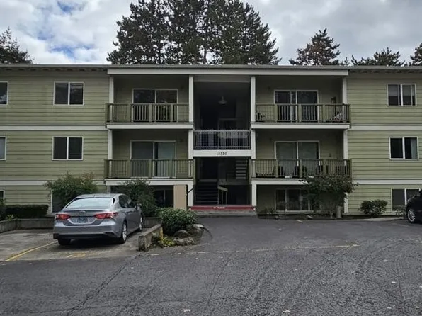 13320 SW Allen Blvd APT 205, Beaverton, OR 97005