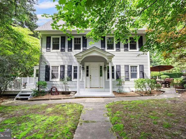 136 Lambs Rd, Sewell, NJ 08080