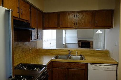 2nd image of 11212A Parkfield Dr