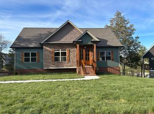 182 Ginger Lake Dr, Rock Spring, GA 30739