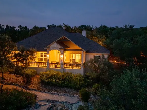 1010 Laredo Ln, Canyon Lake, TX 78133