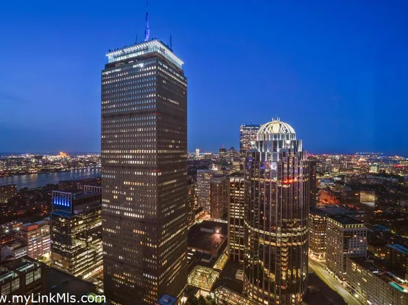 1 Dalton St APT 4203, Boston, MA 02115