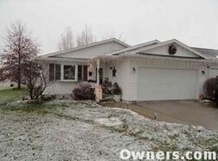 423 W Dekalb St, Mount Pulaski, IL 62548