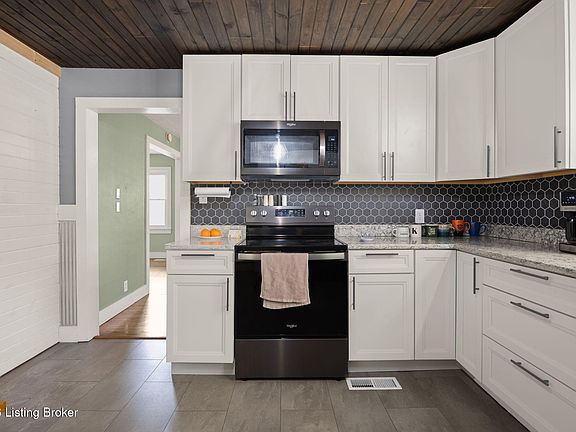5th image of 503 N Main St