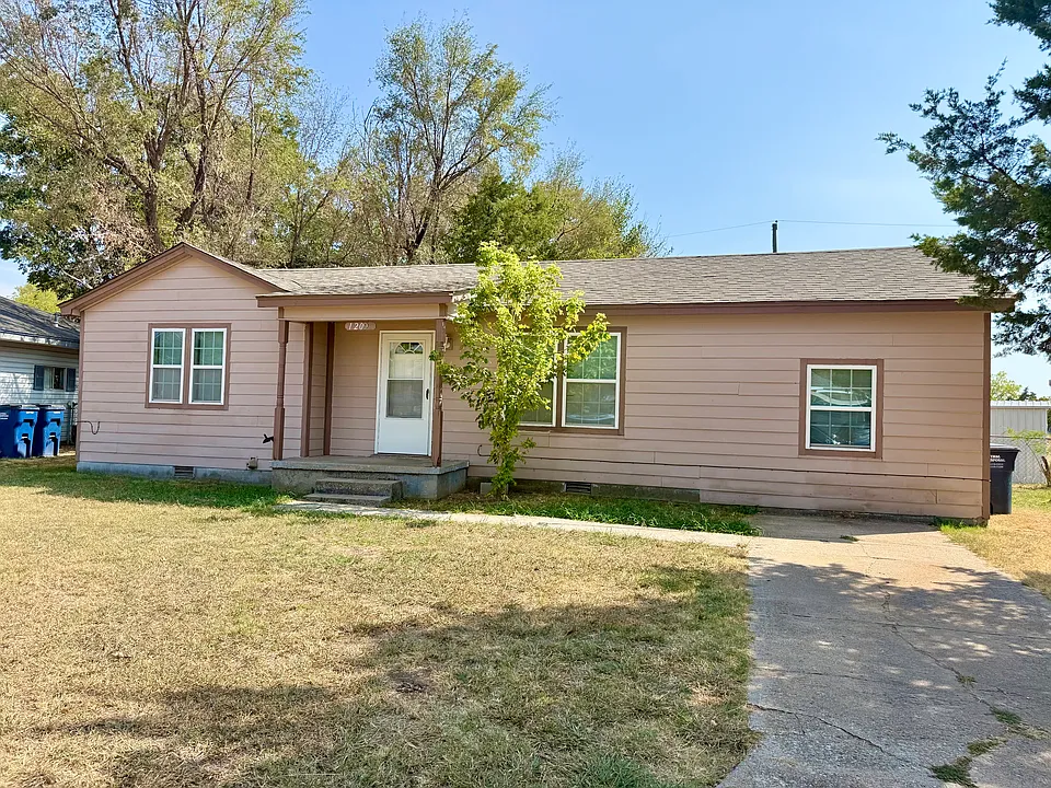 1209 Mark St