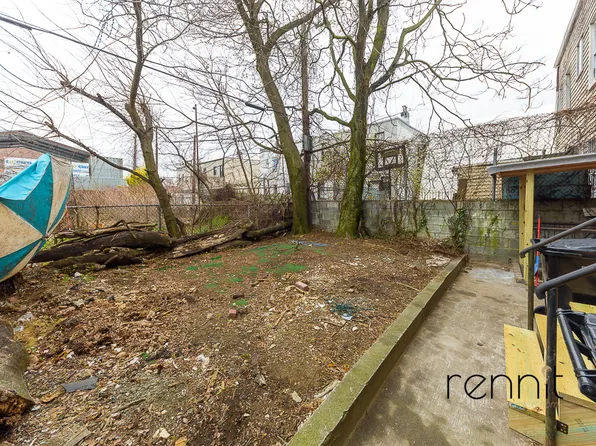 11-07 Irving Avenue image 1 of 4