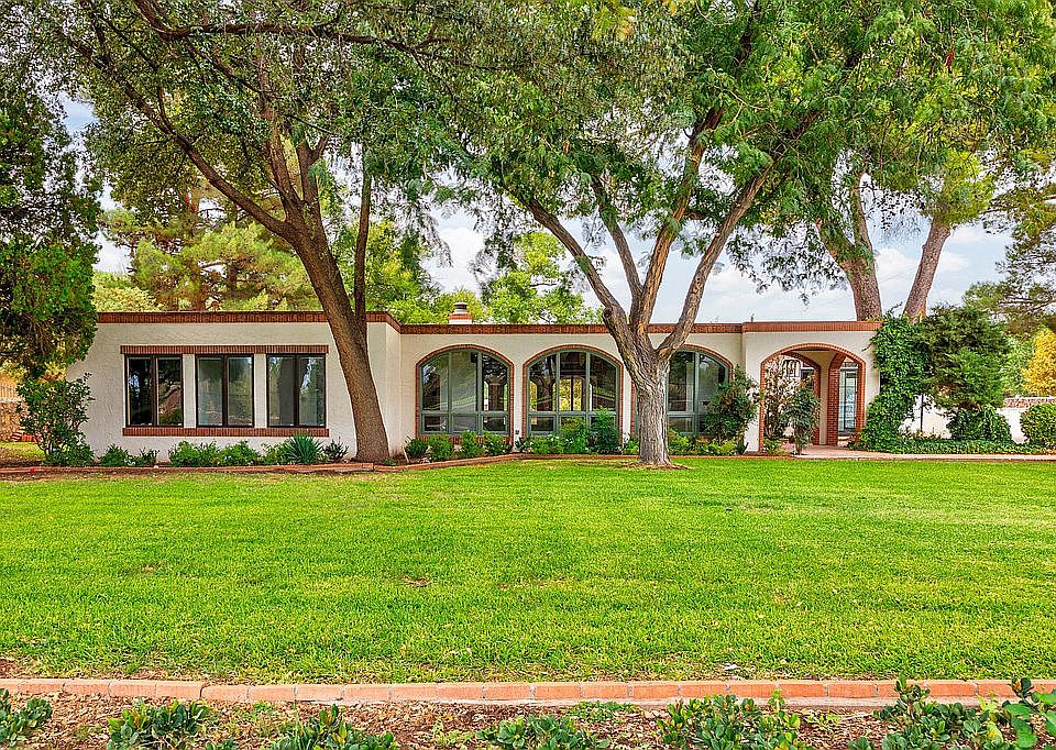 1st image of 4841 Vista Del Monte St