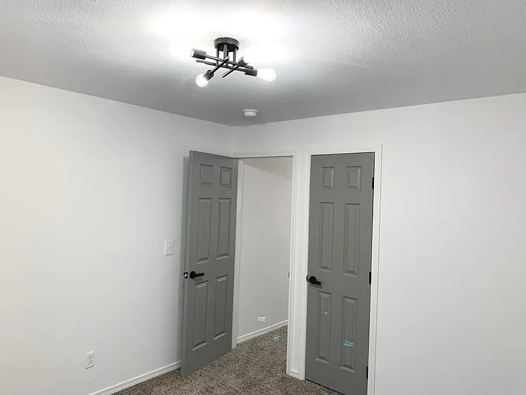 104 N 27th St — Photo 28