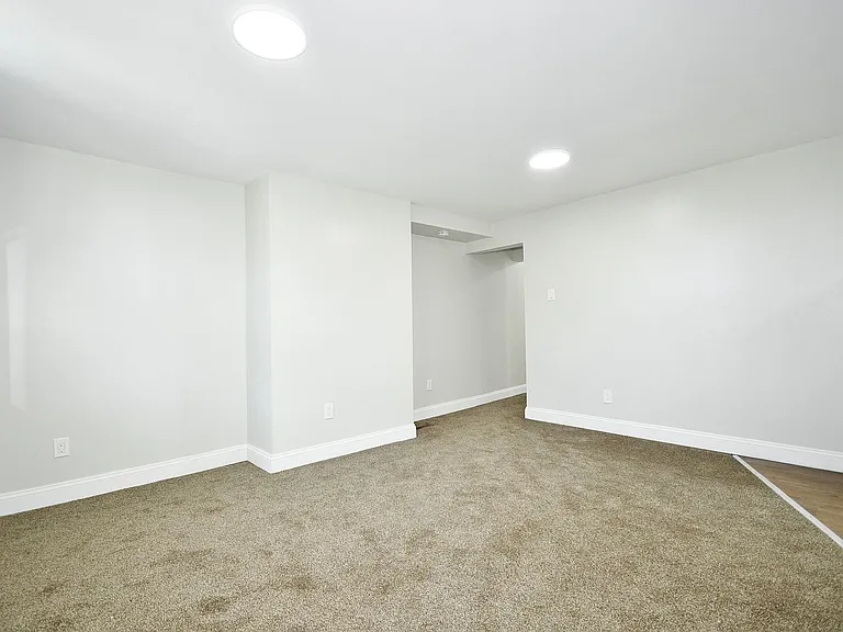 1103 Crosby St #1 — Photo 20