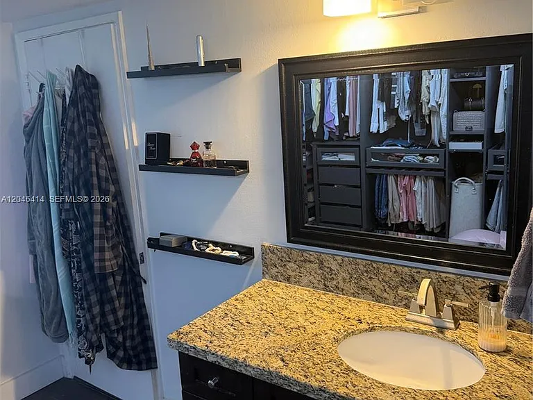 1717 N Bayshore Dr #A-2847 — Photo 11