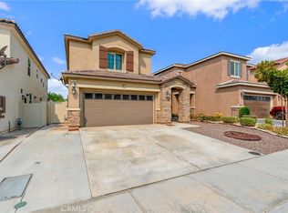 878 S Breden Ln, Rialto, CA 92376