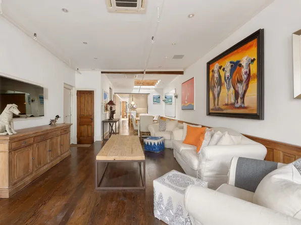 347 West Broadway image 7 of 13