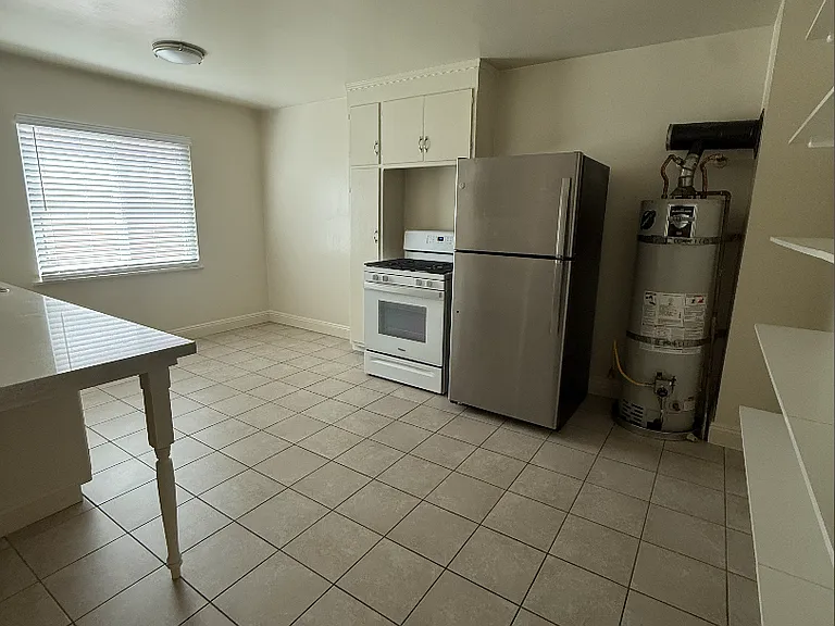 Vermont Street Apartments — Photo 5