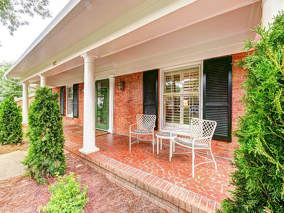 Welcoming front porch.