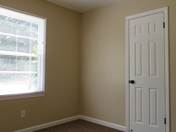 4th image of 3607 Debby Dr