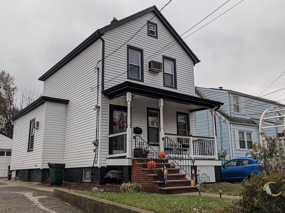 2nd image of 149 S Main St