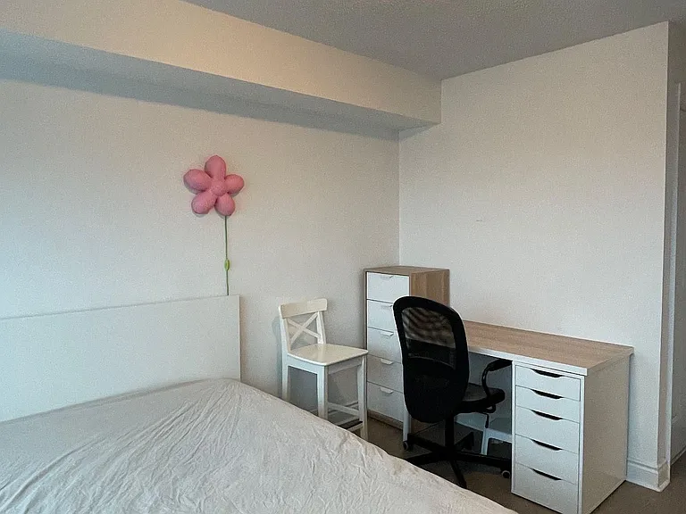 25 Greenview Ave #1328 — Photo 13