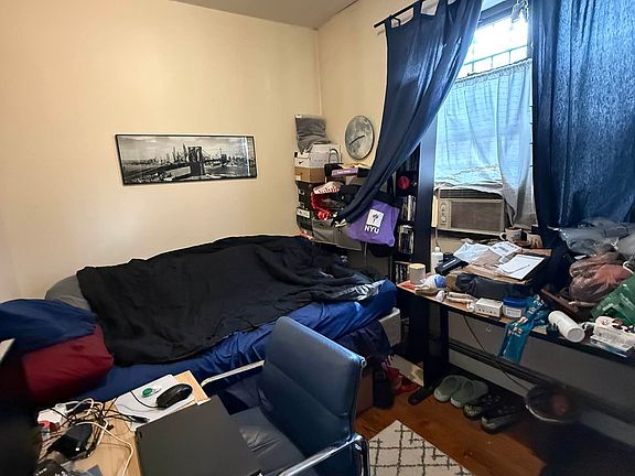 5th image of 20 Underhill Ave APT 1