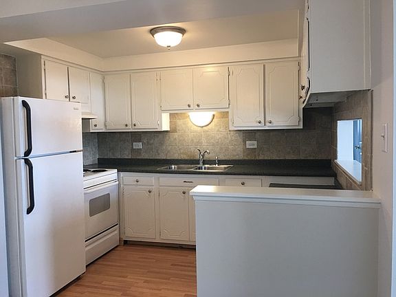 4th image of 905 8th Ave APT 12