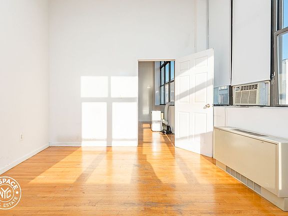 5th image of 15 Lawton St APT 31