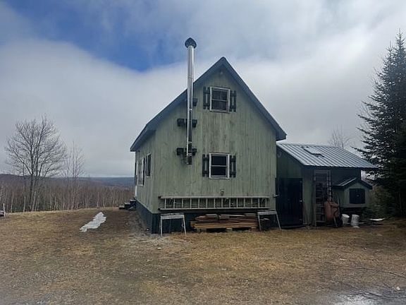 3rd image of 639 Pinnicle Road
