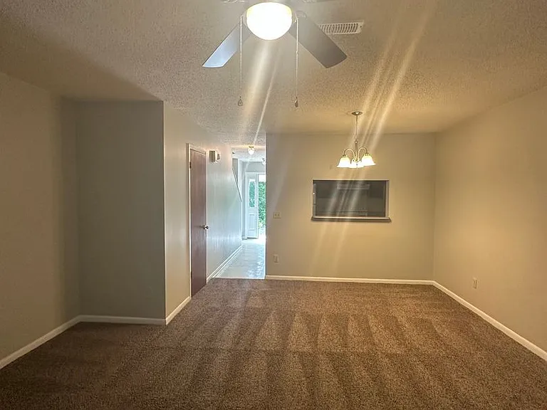 216 Candlebrook Dr — Photo 10